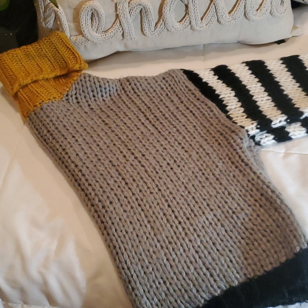 Boutique style Nitted sweater by Favlux - Picture 4 of 5